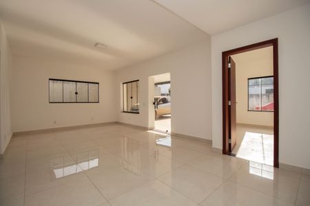 Casa de condomínio para alugar com 199m², 3 quartos e 2 vagas Casa de condomínio para alugar com 199m², 3 quartos e 2 vagasSala