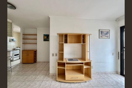 Sala de apartamento à venda com 1 quarto, 60m² em Cambuí, Campinas