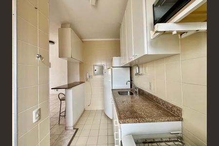 Apartamento à venda com 60m², 1 quarto e 2 vagas Apartamento à venda com 60m², 1 quarto e 2 vagasCozinha e Área de Serviço