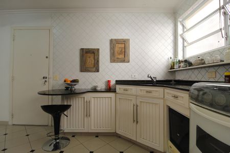 Apartamento para alugar com 107m², 2 quartos e 1 vagaCozinha