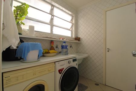 Apartamento para alugar com 107m², 2 quartos e 1 vagaÁrea de Serviço