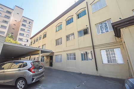 Apartamento à venda com 64m², 2 quartos e 1 vaga Apartamento à venda com 64m², 2 quartos e 1 vagaFachada do bloco