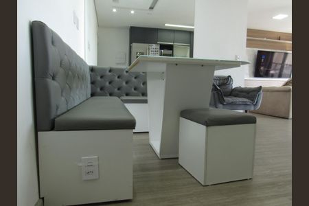 Apartamento para alugar com 79m², 2 quartos e 2 vagasSala