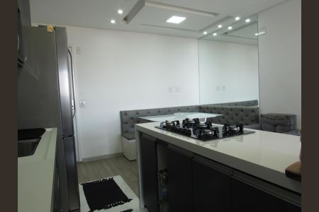 Apartamento para alugar com 79m², 2 quartos e 2 vagasCozinha e Área de Serviço