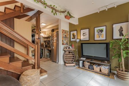 Casa de condomínio à venda com 77m², 2 quartos e 1 vaga Casa de condomínio à venda com 77m², 2 quartos e 1 vagaSala