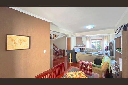 Casa para alugar com 162m², 3 quartos e 4 vagas Casa para alugar com 162m², 3 quartos e 4 vagasSala de Jantar