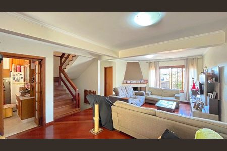 Casa para alugar com 162m², 3 quartos e 4 vagas Casa para alugar com 162m², 3 quartos e 4 vagasSala