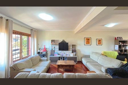 Casa para alugar com 162m², 3 quartos e 4 vagas Casa para alugar com 162m², 3 quartos e 4 vagasSala