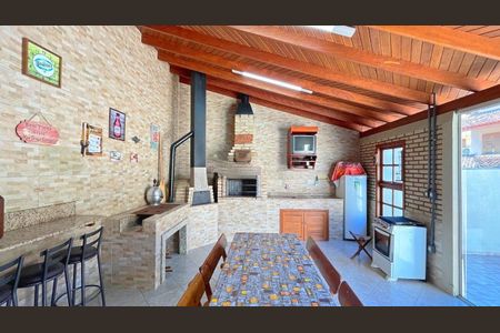 Casa para alugar com 162m², 3 quartos e 4 vagas Casa para alugar com 162m², 3 quartos e 4 vagasChurrasqueira