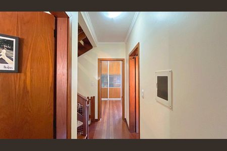 Casa para alugar com 162m², 3 quartos e 4 vagas Casa para alugar com 162m², 3 quartos e 4 vagasCorredor