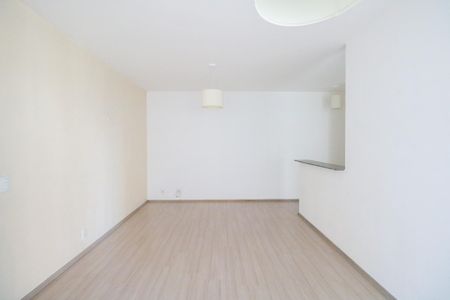 Apartamento à venda com 78m², 3 quartos e 2 vagas Apartamento à venda com 78m², 3 quartos e 2 vagasSala