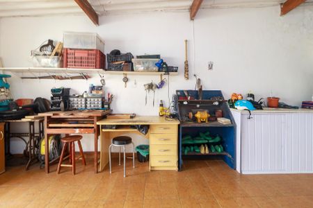 Casa à venda com 140m², 2 quartos e 2 vagas Casa à venda com 140m², 2 quartos e 2 vagasEdicula