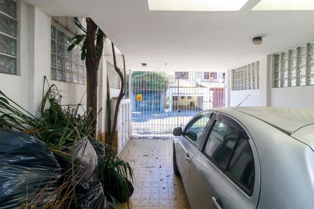 Casa à venda com 140m², 2 quartos e 2 vagas Casa à venda com 140m², 2 quartos e 2 vagasGaragem