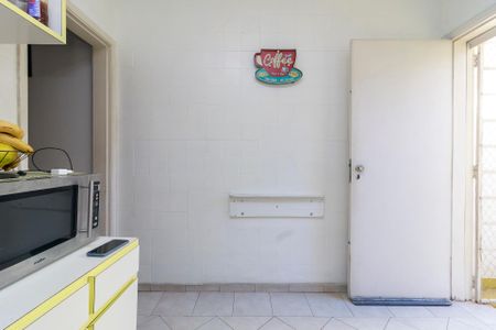 Casa à venda com 140m², 2 quartos e 2 vagas Casa à venda com 140m², 2 quartos e 2 vagasCozinha