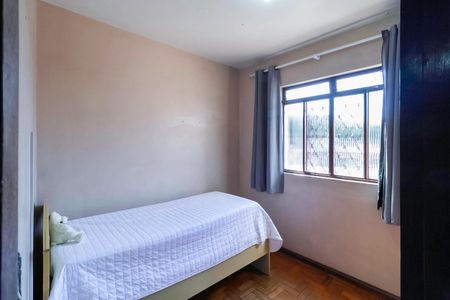 Casa à venda com 319m², 4 quartos e 5 vagasCasa 1 - Quarto 3