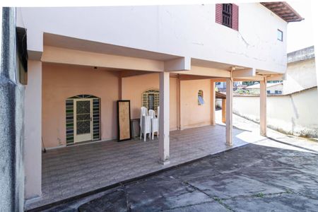 Casa à venda com 319m², 4 quartos e 5 vagasCasa 2 - Entrada