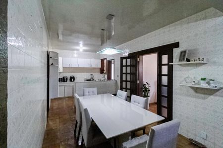 Casa à venda com 319m², 4 quartos e 5 vagasCasa 1 - Copa