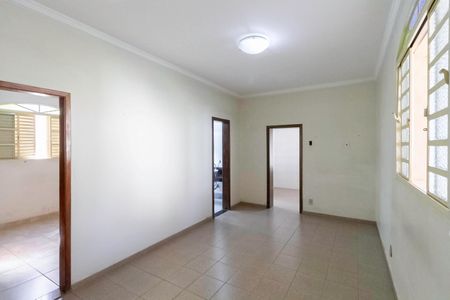 Casa à venda com 319m², 4 quartos e 5 vagasCasa 2 - Copa