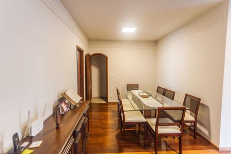 Sala de apartamento para alugar com 4 quartos, 100m² em Lourdes, Belo Horizonte