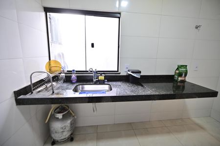 Casa para alugar com 2 quartos, 82m² em Jardim Marques de Abreu, Goiânia