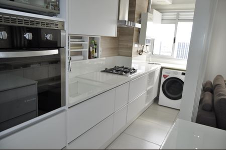 Apartamento à venda com 62m², 2 quartos e 1 vagaSala/Cozinha