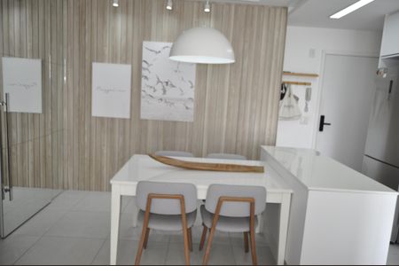 Apartamento à venda com 62m², 2 quartos e 1 vagaSala/Cozinha