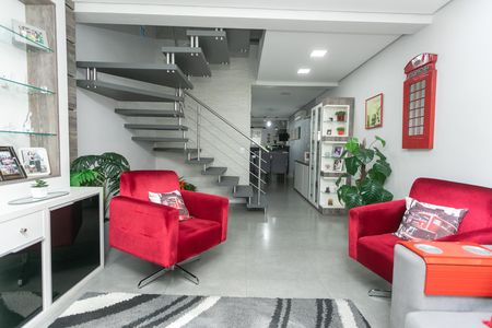 Casa à venda com 350m², 3 quartos e 2 vagasSala