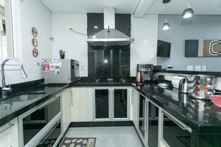 Casa à venda com 350m², 3 quartos e 2 vagasCozinha