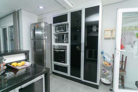 Casa à venda com 350m², 3 quartos e 2 vagasCozinha