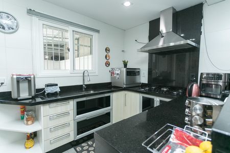 Casa à venda com 350m², 3 quartos e 2 vagasCozinha
