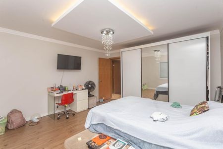 Casa para alugar com 205m², 4 quartos e 2 vagasQuarto 2