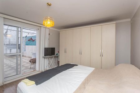 Casa para alugar com 205m², 4 quartos e 2 vagasSuíte 