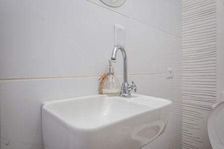 Casa para alugar com 205m², 4 quartos e 2 vagasLavabo