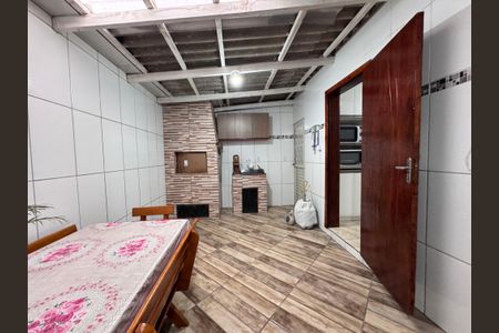 Casa à venda com 140m², 3 quartos e 2 vagas