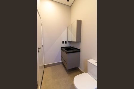 Casa de condomínio para alugar com 240m², 3 quartos e 2 vagas Casa de condomínio para alugar com 240m², 3 quartos e 2 vagasBanheiro