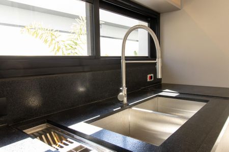 Casa de condomínio para alugar com 240m², 3 quartos e 2 vagas Casa de condomínio para alugar com 240m², 3 quartos e 2 vagasCozinha