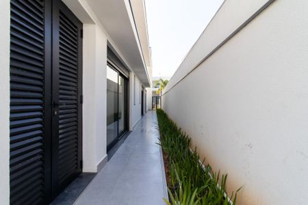 Casa de condomínio para alugar com 240m², 3 quartos e 2 vagas Casa de condomínio para alugar com 240m², 3 quartos e 2 vagasÁrea comum