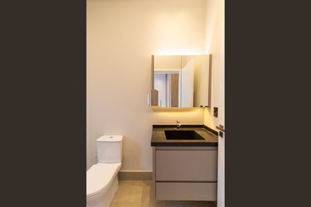 Casa de condomínio para alugar com 240m², 3 quartos e 2 vagas Casa de condomínio para alugar com 240m², 3 quartos e 2 vagasBanheiro 2