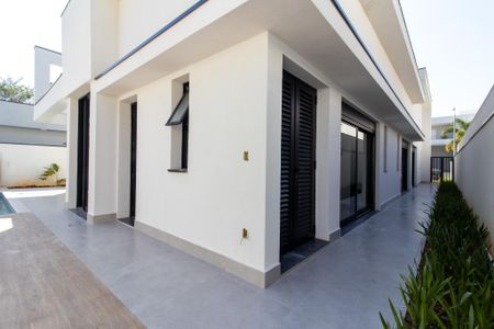 Casa de condomínio para alugar com 240m², 3 quartos e 2 vagas Casa de condomínio para alugar com 240m², 3 quartos e 2 vagasÁrea comum