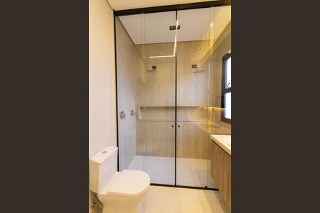 Casa de condomínio para alugar com 240m², 3 quartos e 2 vagas Casa de condomínio para alugar com 240m², 3 quartos e 2 vagasBanheiro do Quarto