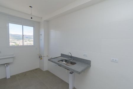 Apartamento à venda com 75m², 3 quartos e 2 vagas Apartamento à venda com 75m², 3 quartos e 2 vagasCozinha e Área de Serviço