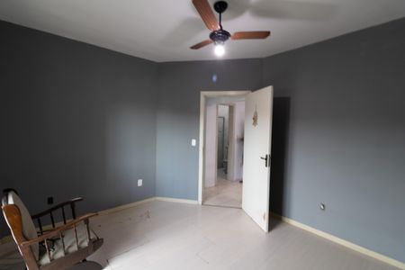 Casa à venda com 215m², 3 quartos e 2 vagas Casa à venda com 215m², 3 quartos e 2 vagasQuarto 1