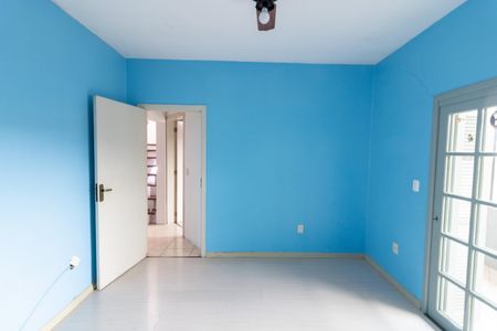 Casa à venda com 215m², 3 quartos e 2 vagas Casa à venda com 215m², 3 quartos e 2 vagasQuarto 2