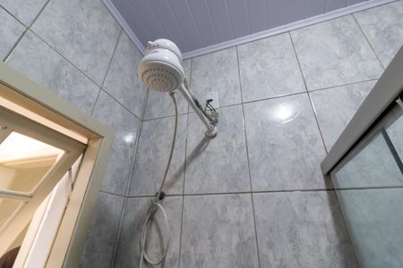 Casa à venda com 215m², 3 quartos e 2 vagas Casa à venda com 215m², 3 quartos e 2 vagasBanheiro