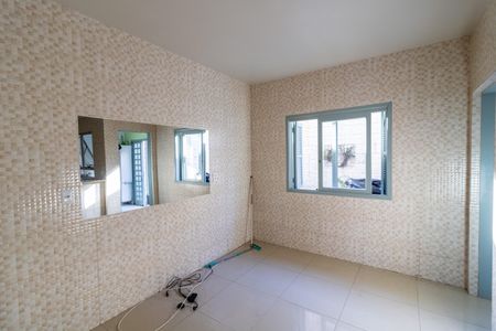 Casa à venda com 215m², 3 quartos e 2 vagas Casa à venda com 215m², 3 quartos e 2 vagasCozinha