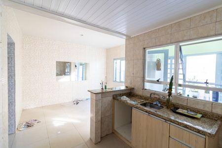 Casa à venda com 215m², 3 quartos e 2 vagas Casa à venda com 215m², 3 quartos e 2 vagasCozinha