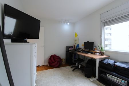 Quarto 1 de apartamento à venda com 2 quartos, 100m² em Itaim Bibi, São Paulo