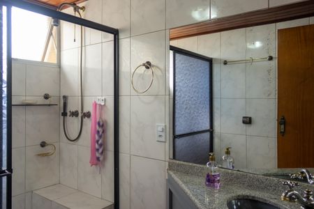 Apartamento à venda com 115m², 3 quartos e 2 vagasBanheiro