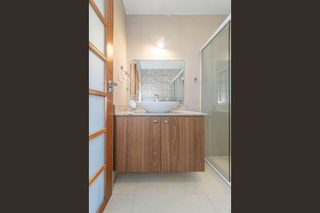 Apartamento à venda com 90m², 2 quartos e 2 vagasBanheiro da Suíte