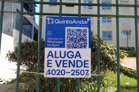 Apartamento à venda com 90m², 2 quartos e 2 vagasPlaquinha